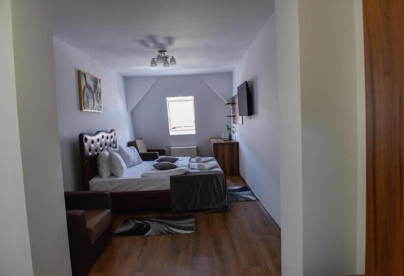 בית מלון כפרי Darina Tarnaveni