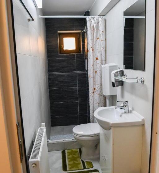 בית מלון כפרי Darina Tarnaveni