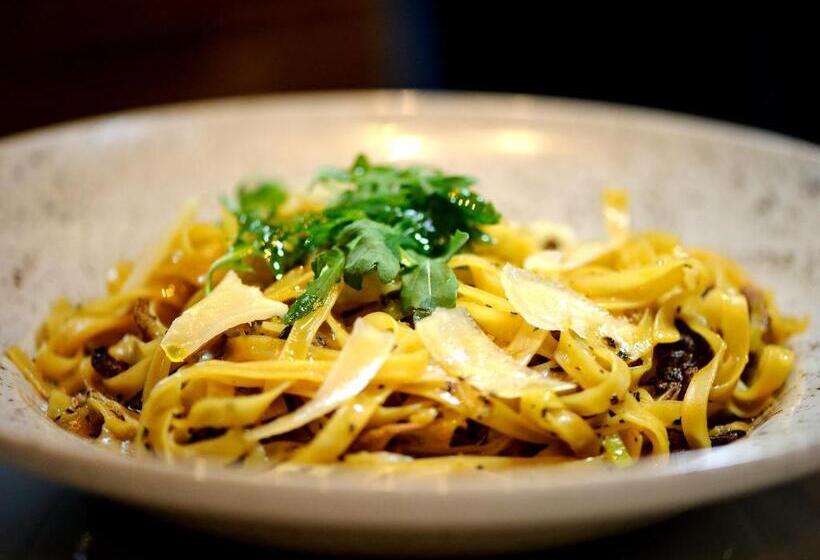 هتل In Park Villa