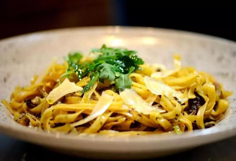 هتل In Park Villa