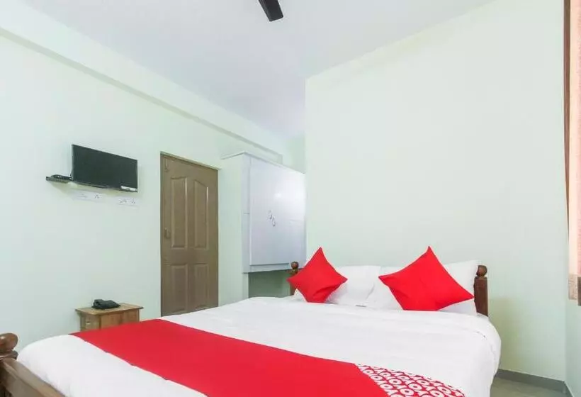 ホテル Oyo Flagship Nest Residency