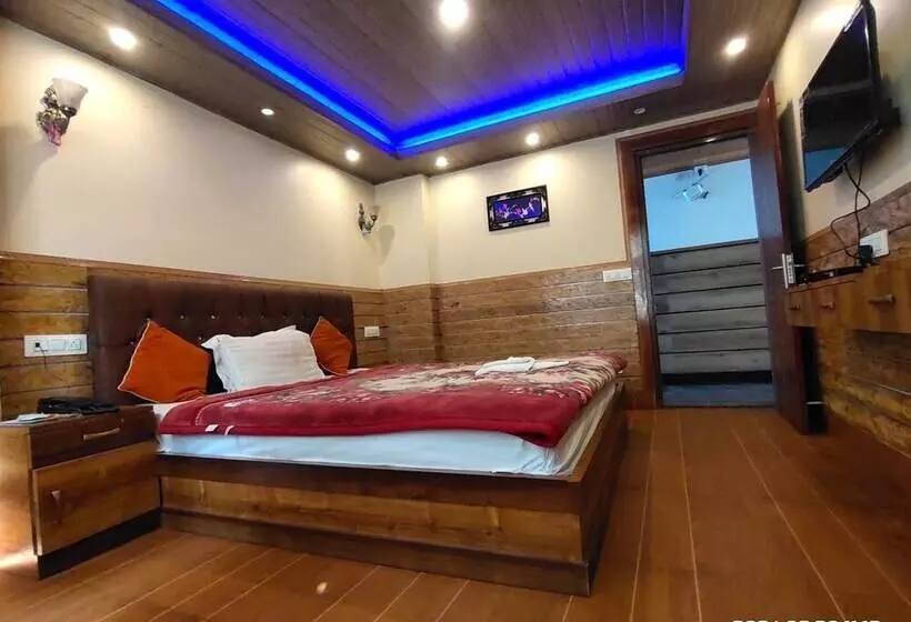 Hotelli Ratna Villa Inn