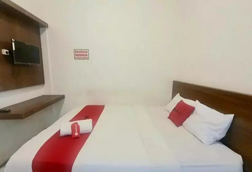 Hotelli Reddoorz Near Universitas Pgri Kanjuruhan