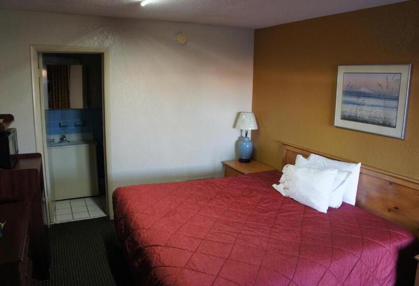 ホテル Royalinn & Suites