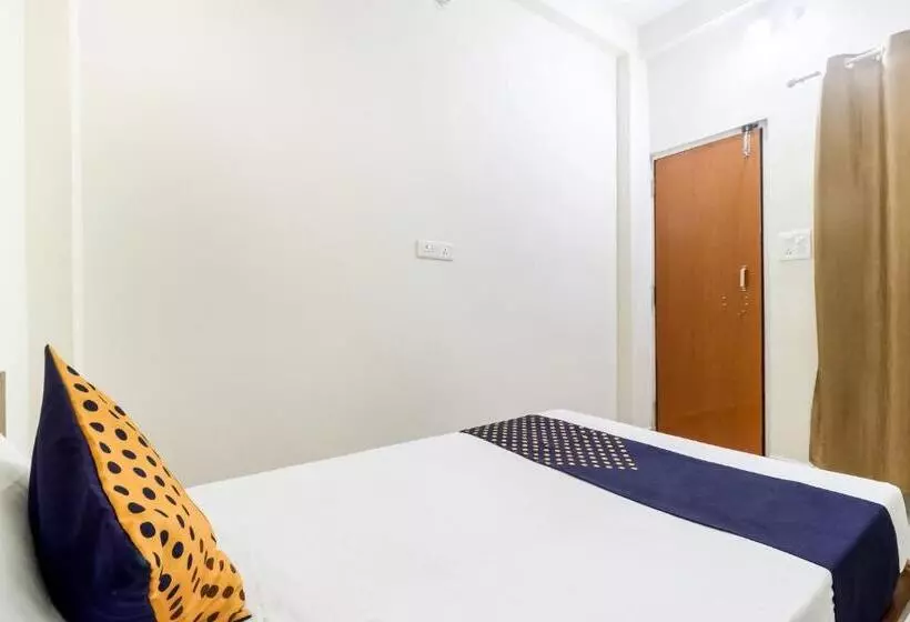 ホテル Spot On 40073 Yash Homestay
