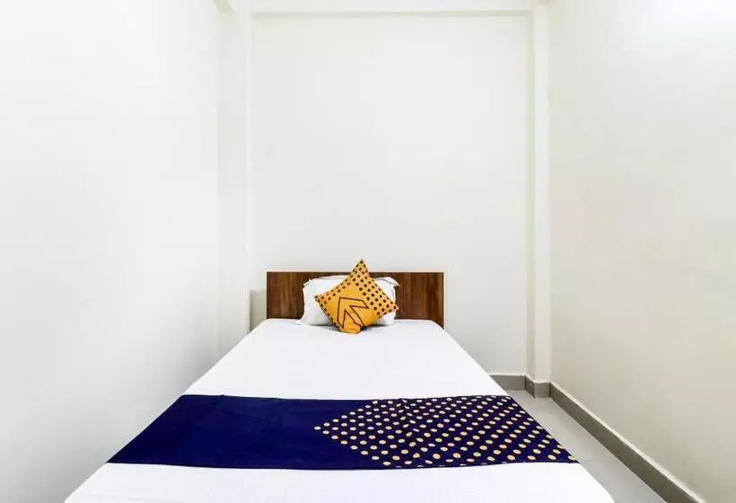 ホテル Spot On 40073 Yash Homestay
