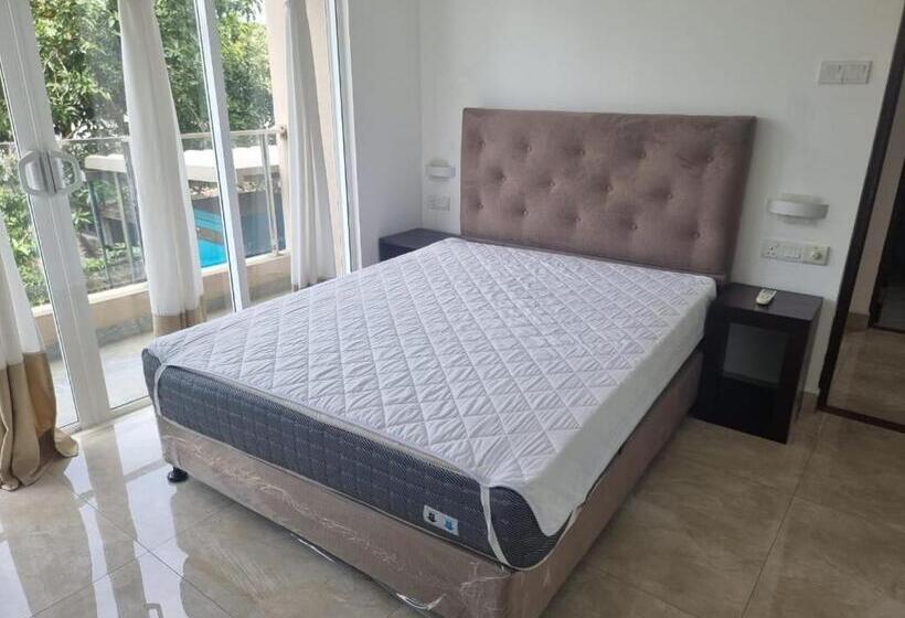 Legends Towers Apartments