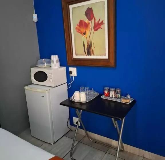 Majatalo Big Tree Guesthouse Brits