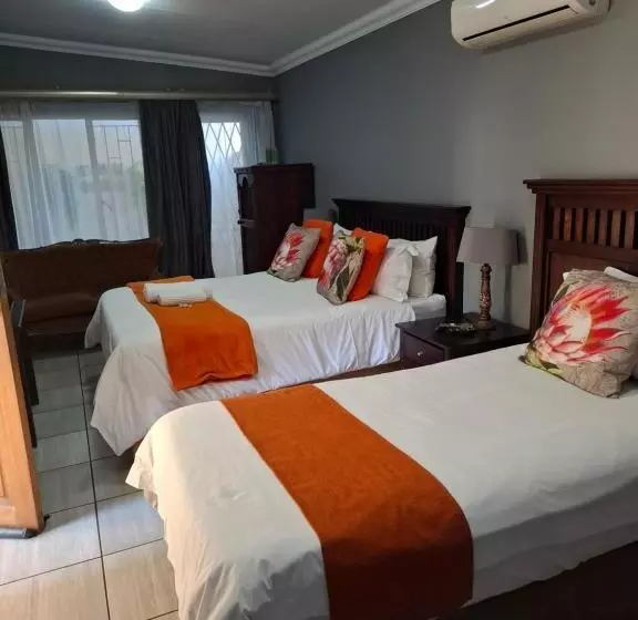 Majatalo Big Tree Guesthouse Brits