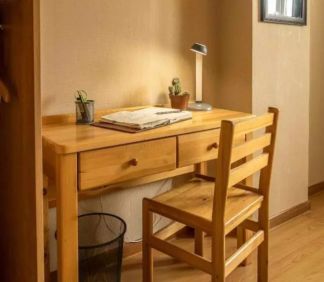 پانسیون Zaya Guest House