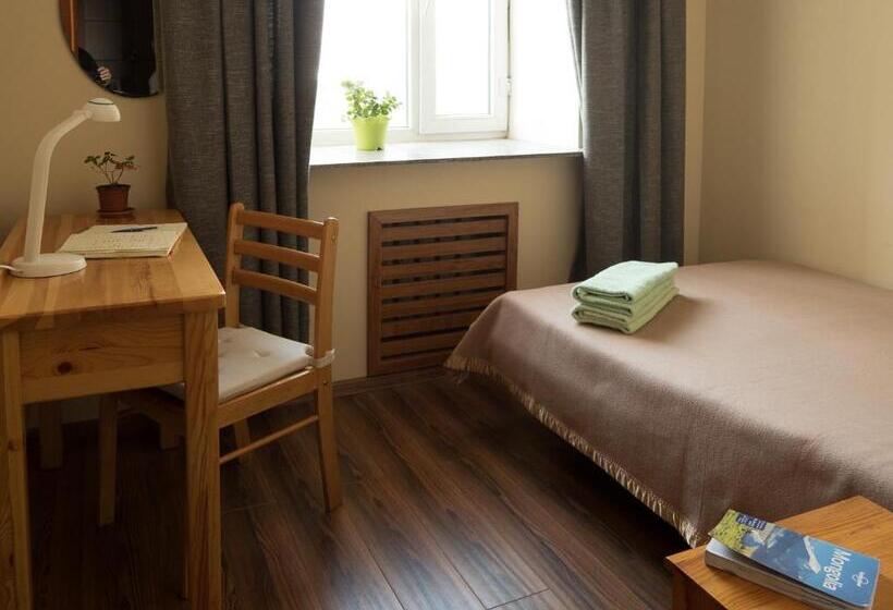 پانسیون Zaya Guest House