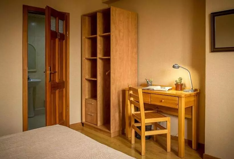 پانسیون Zaya Guest House