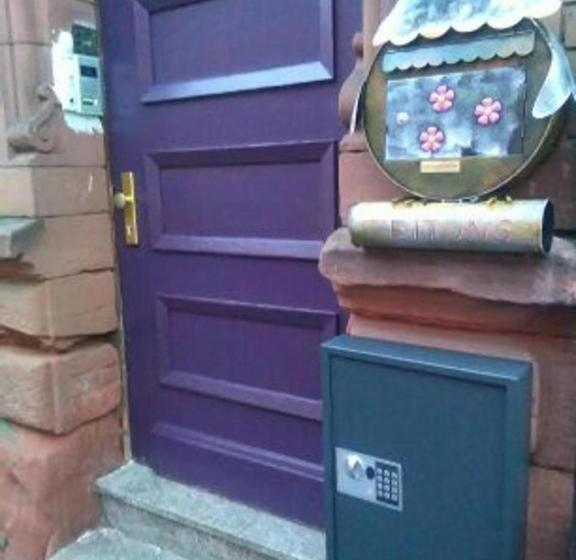 بنسيون Zweibettzimmer