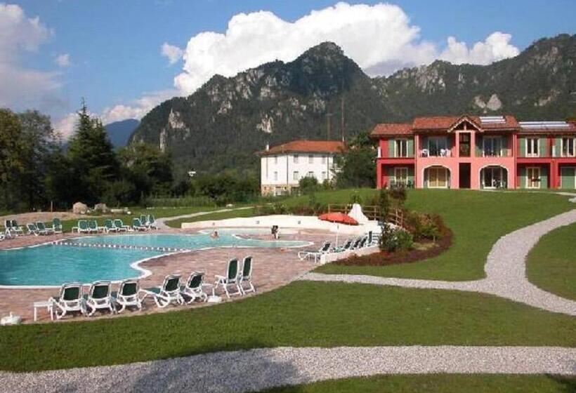 אתר נופש Vico Sweet Mountain View