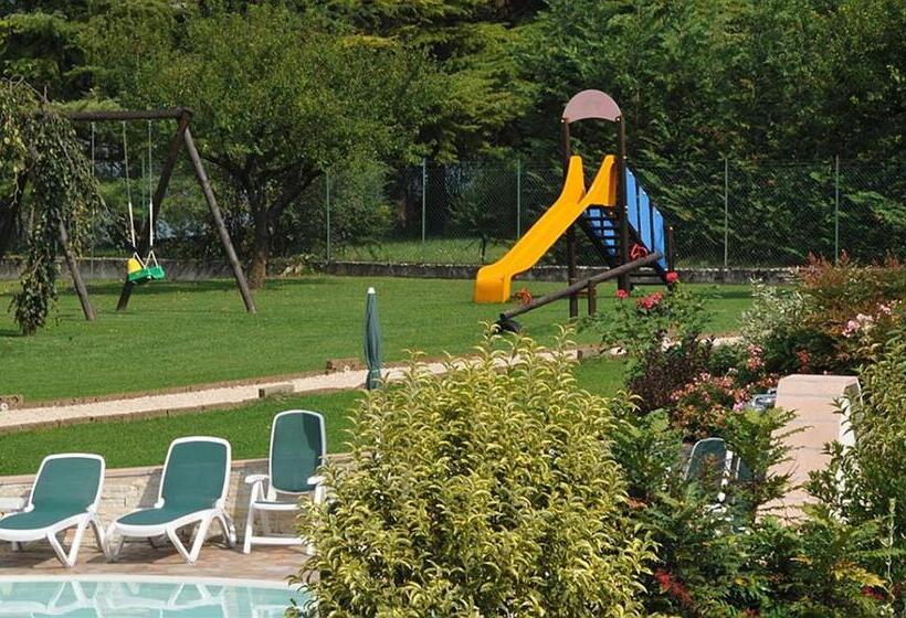 אתר נופש Vico Sweet Mountain View