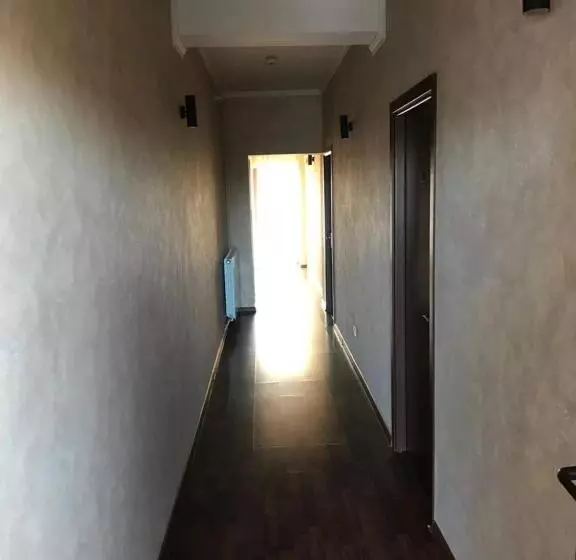 هاستل Pension Hanul Andritei