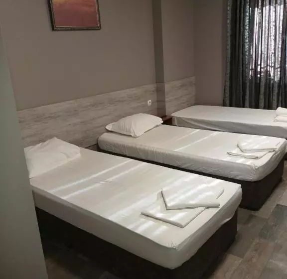 Retkeilymaja Radi Inn