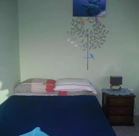 تختخواب و صبحانه Casa De Celeste