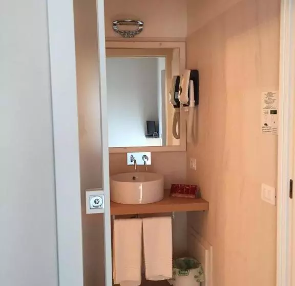 Aamiaismajoitus (B&B) Dimora Di Charme Cassaro 168