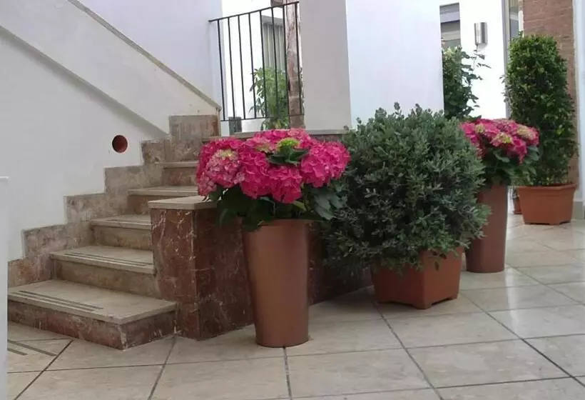 Aamiaismajoitus (B&B) Dimora Di Charme Cassaro 168