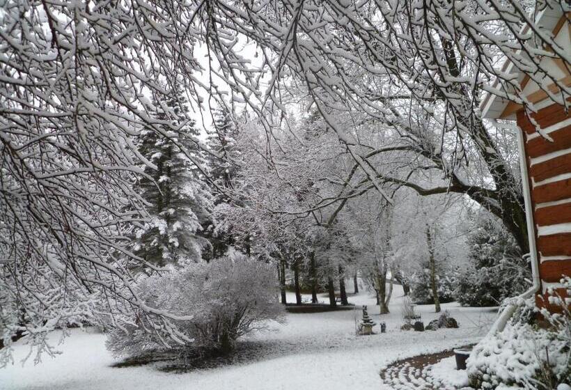 تختخواب و صبحانه Inn On The Moraine