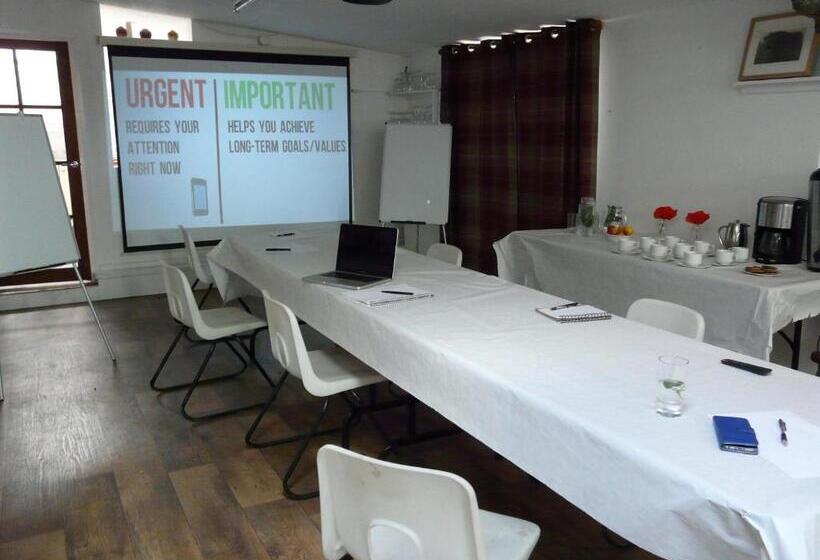 住宿加早餐  Upper Court