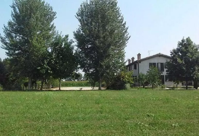 ホテル Agriturismo La Prateria