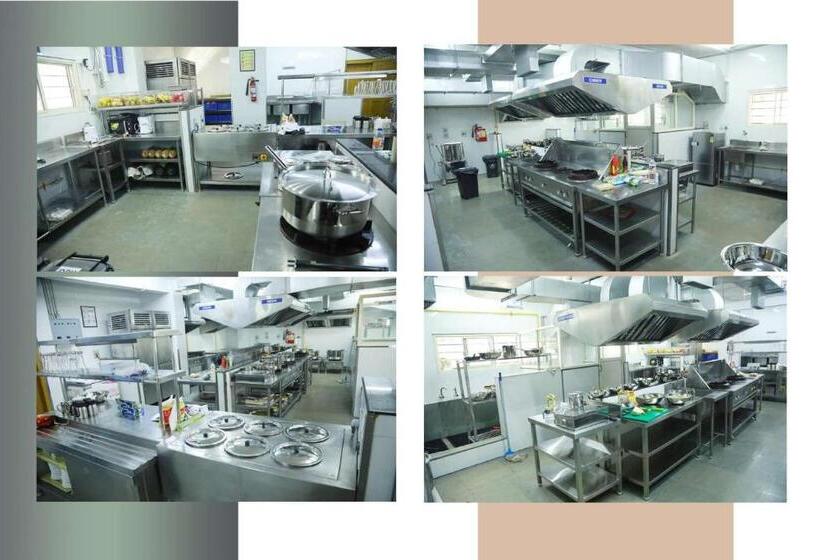 فندق Anjali Park