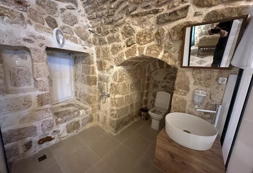 هتل Beyzade Konaği