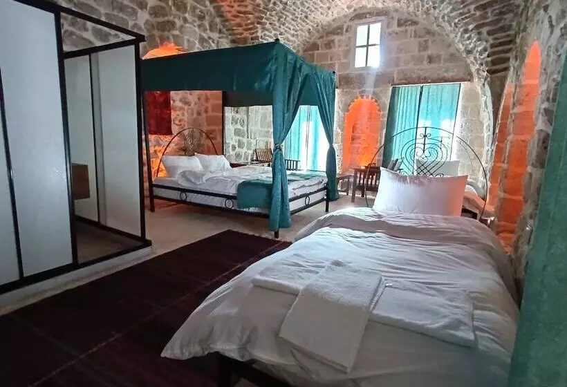 هتل Beyzade Konaği