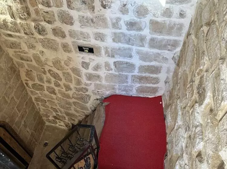 هتل Beyzade Konaği