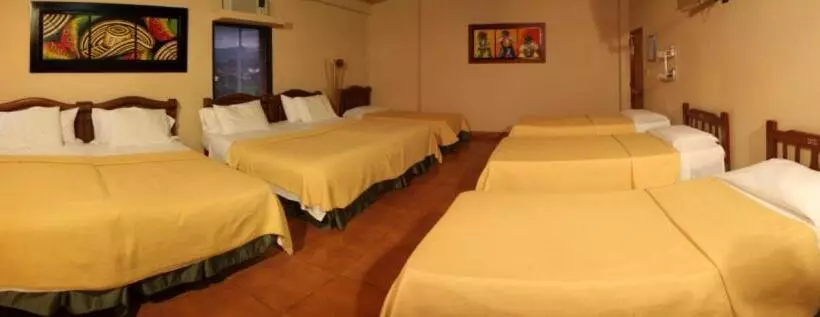 ホテル D  Leon Inn