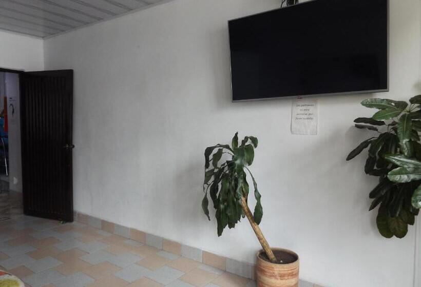 Otel Farallones Cali