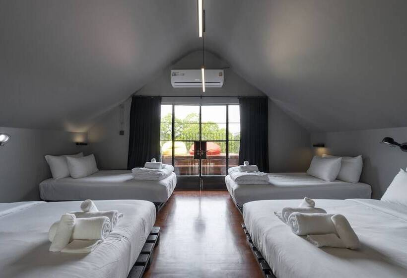 בית מלון כפרי Phrip Phri Luxury Pool Villas