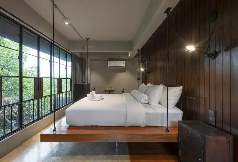 Hotelli Phrip Phri Luxury Pool Villas