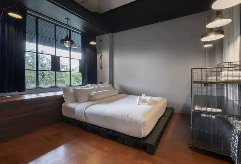 Hotelli Phrip Phri Luxury Pool Villas