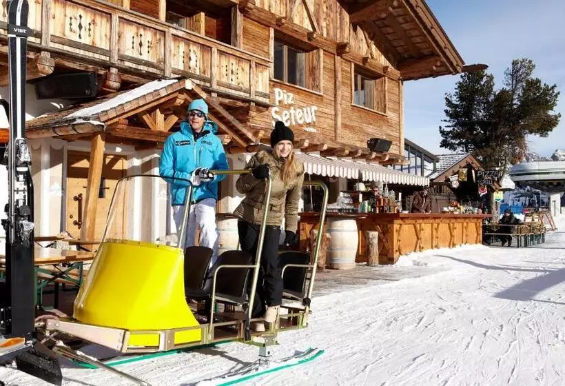 Hotelli Piz Seteur