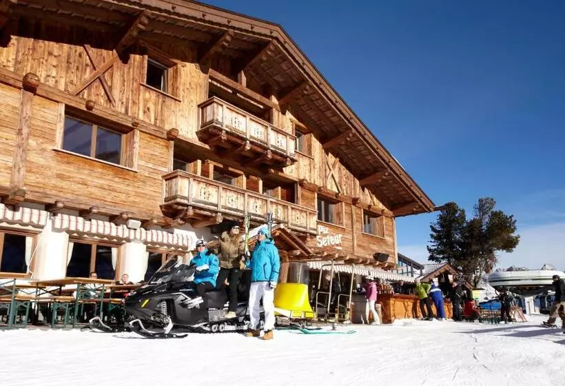 Hotelli Piz Seteur