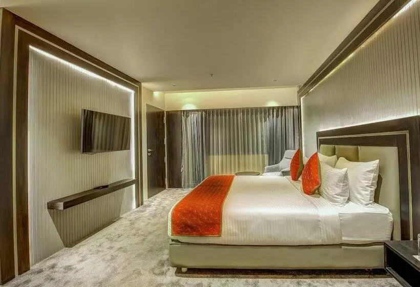 Hotelli Regenta Central Javaji Mysore