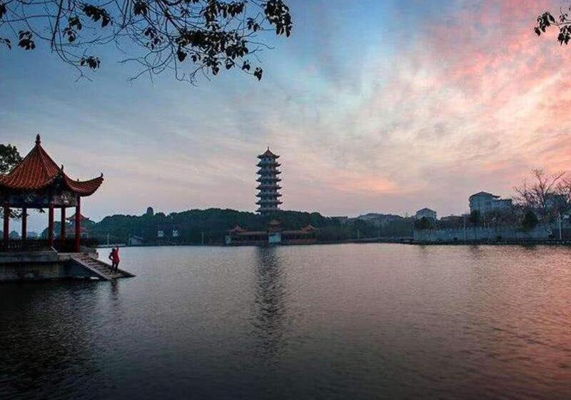 Kyriad Marvelous Hotel Yiyang Ziyang