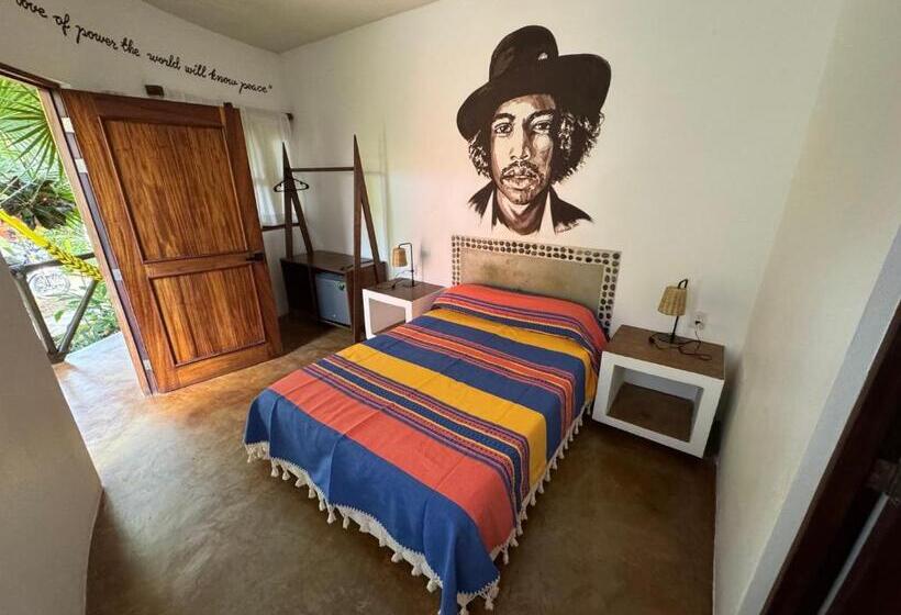 One Love Hostal Puerto Escondido