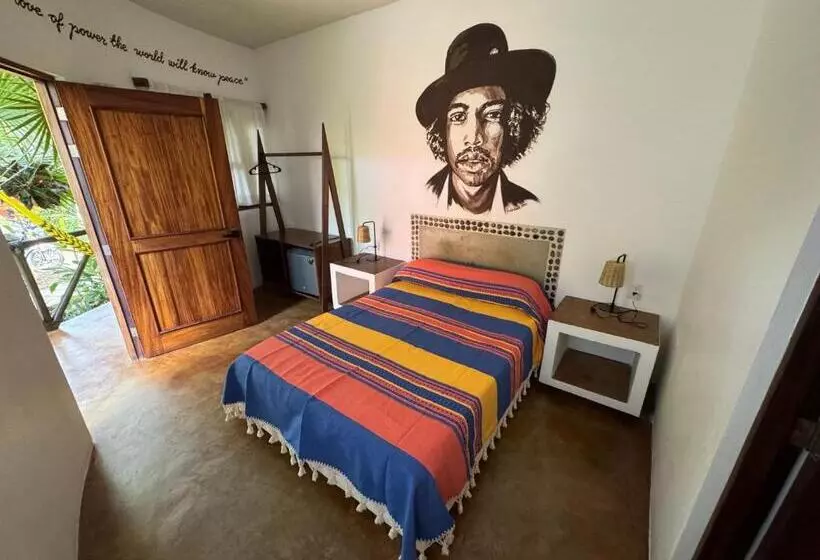 One Love Hostal Puerto Escondido