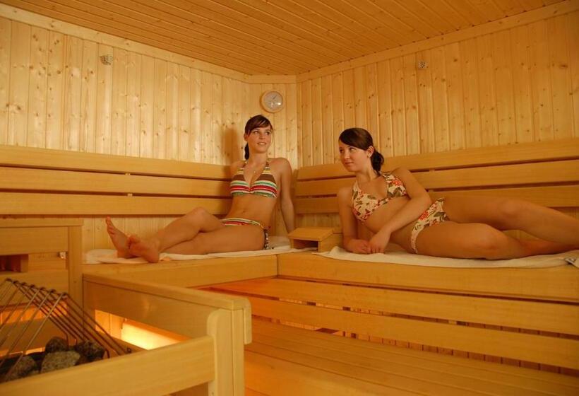 بنسيون Berghof Riesneralm