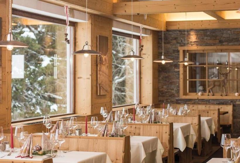 بنسيون Berghof Riesneralm