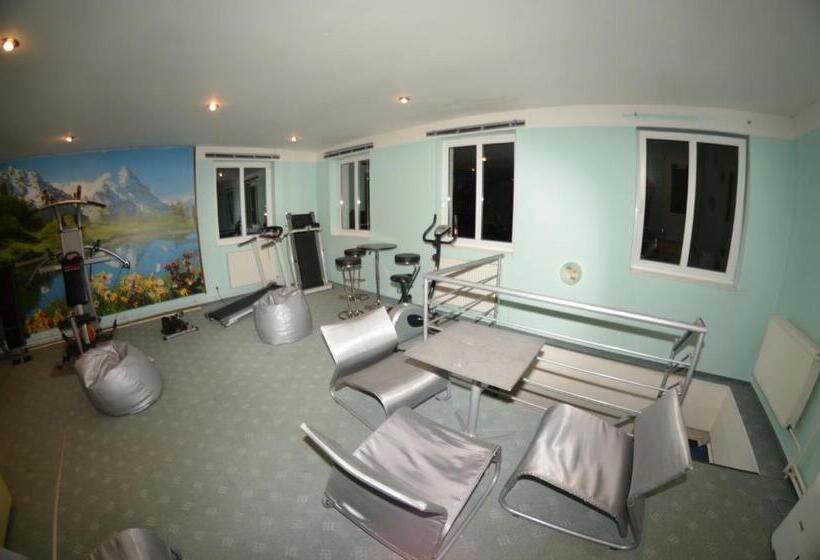 פנסיון Relax House