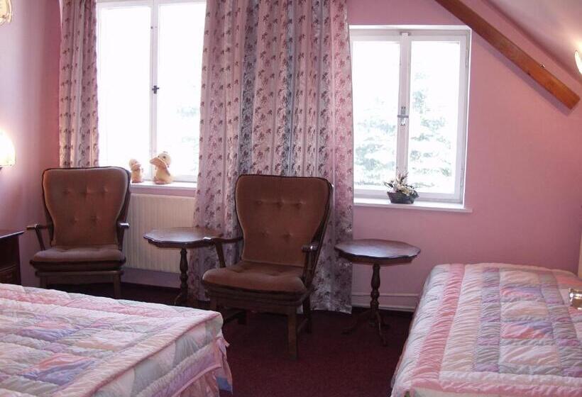 פנסיון Relax House