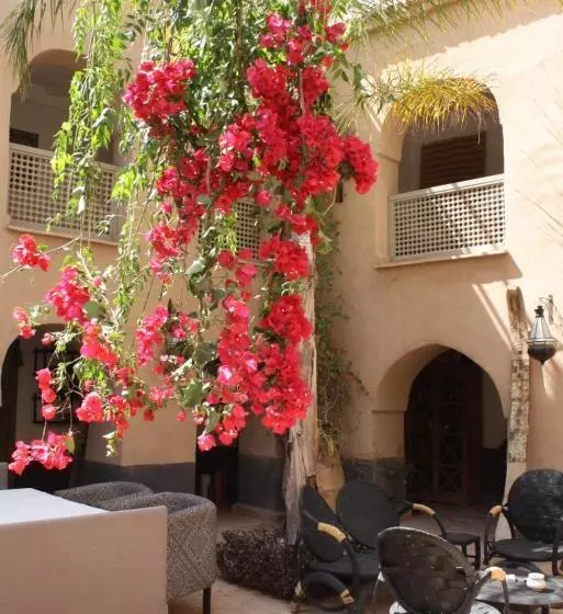 ペンション Riad El Koudia