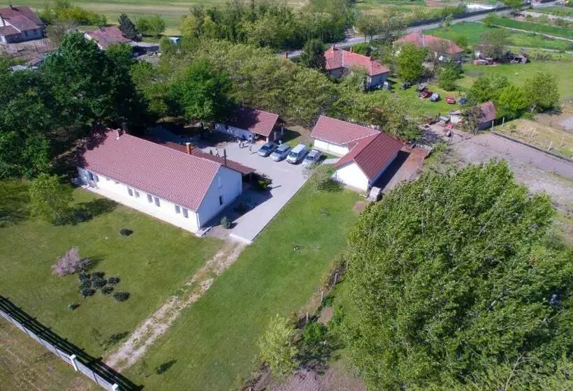 ペンション Tölgyfa Vendégház