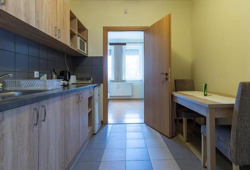 بنسيون Tölgyfa Vendégház