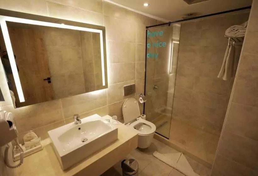 استراحتگاه Calimera Blend Paradise